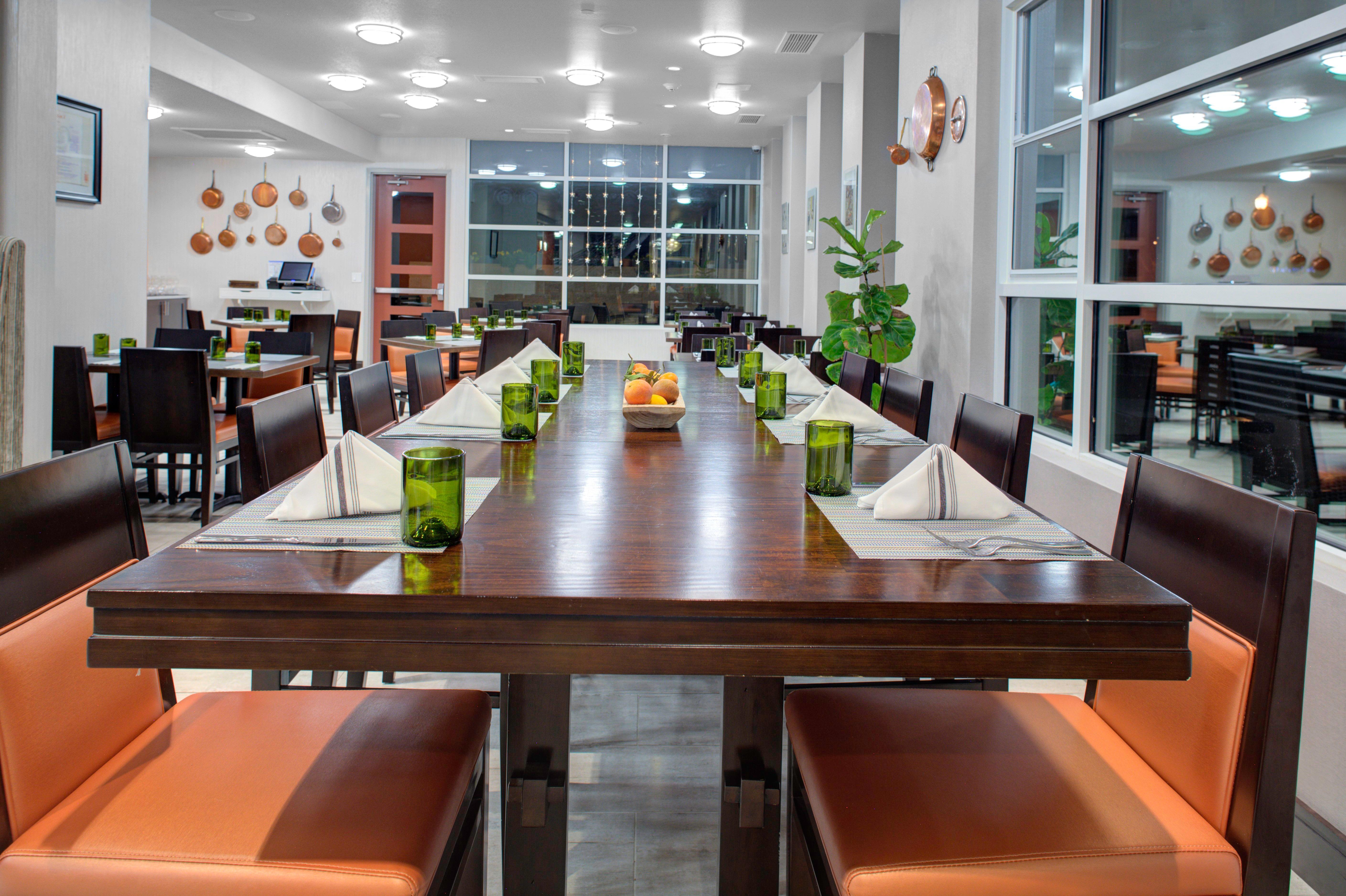 Holiday Inn Windsor - Wine Country By Ihg Dış mekan fotoğraf