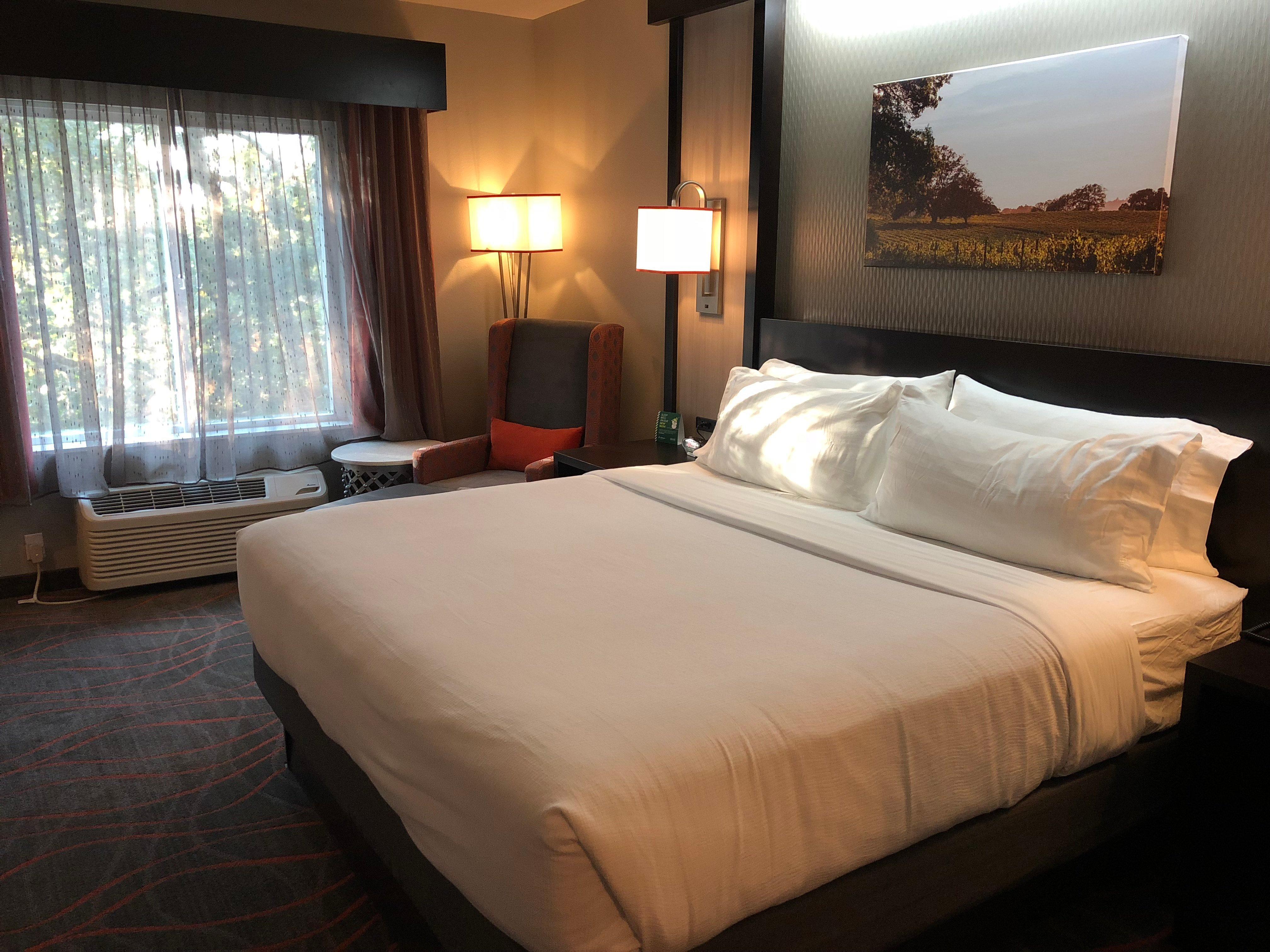 Holiday Inn Windsor - Wine Country By Ihg Dış mekan fotoğraf