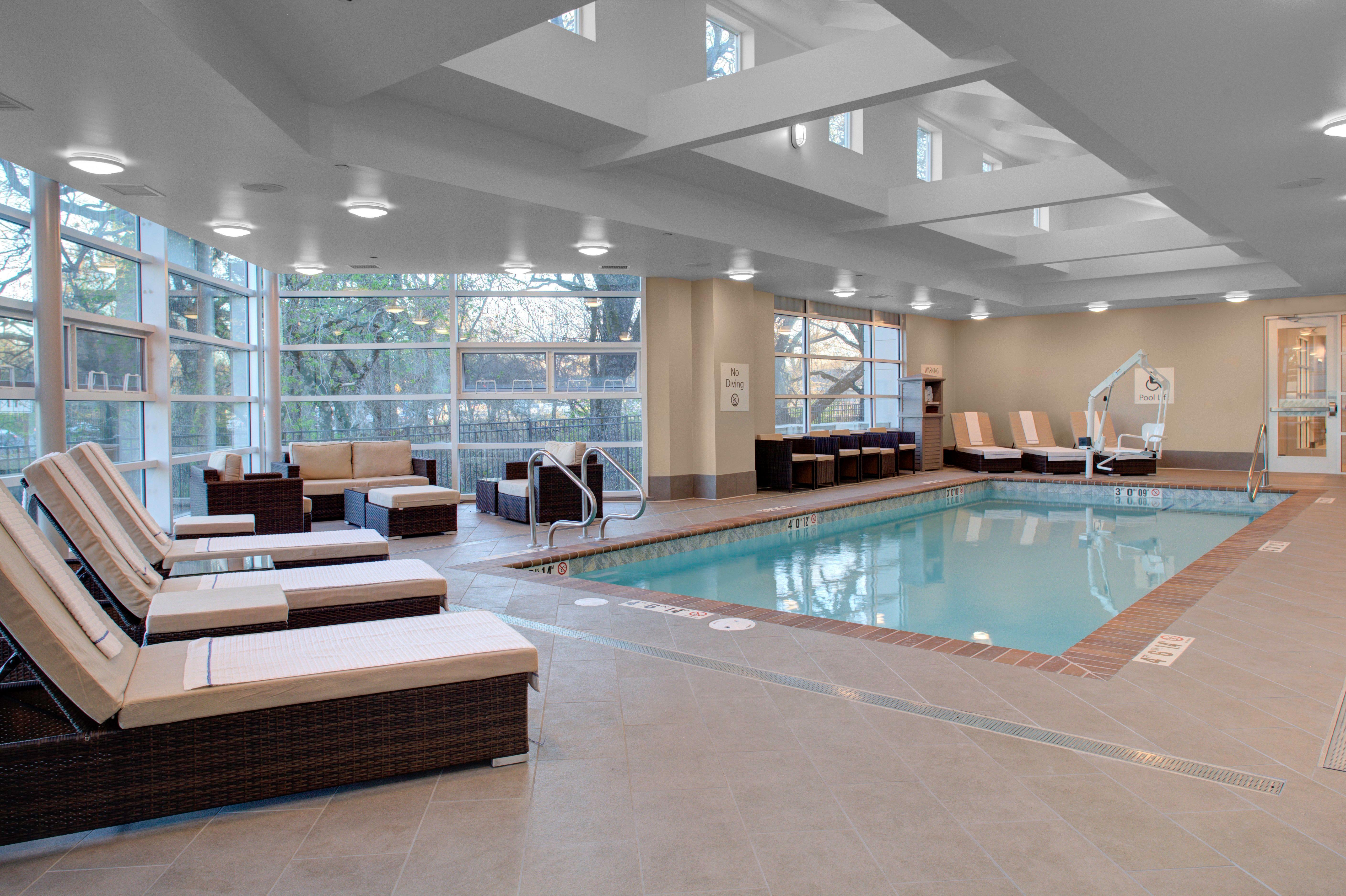 Holiday Inn Windsor - Wine Country By Ihg Dış mekan fotoğraf
