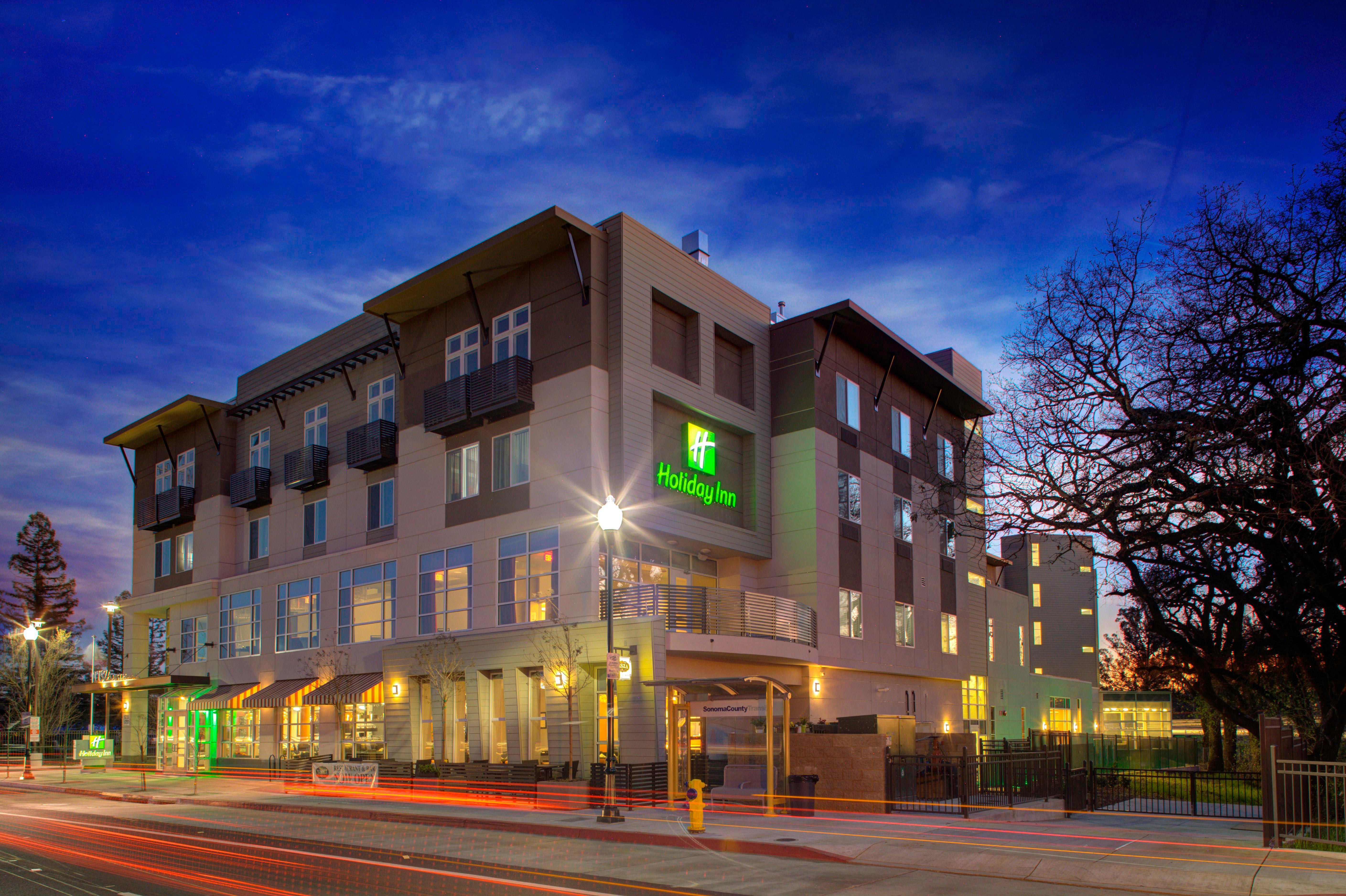 Holiday Inn Windsor - Wine Country By Ihg Dış mekan fotoğraf