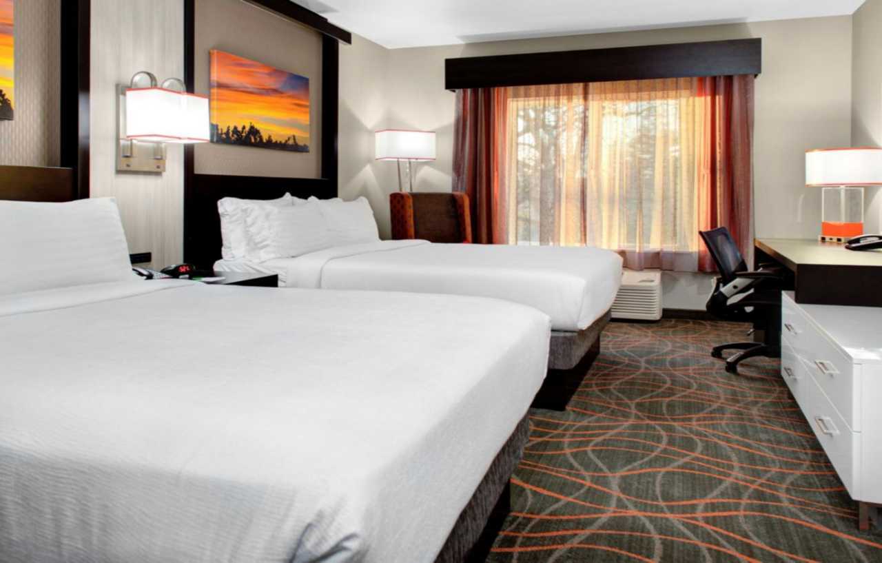 Holiday Inn Windsor - Wine Country By Ihg Dış mekan fotoğraf