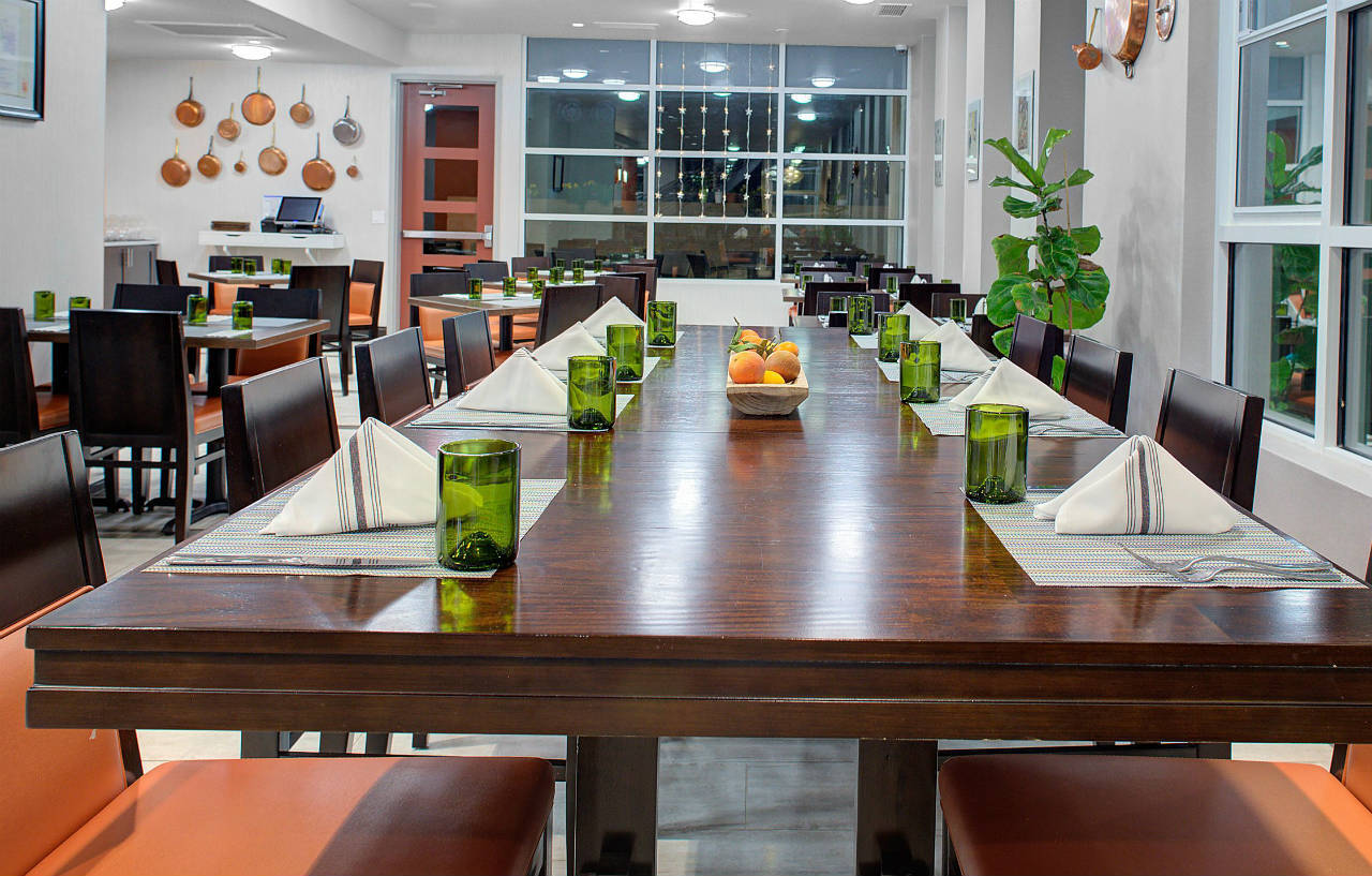 Holiday Inn Windsor - Wine Country By Ihg Dış mekan fotoğraf